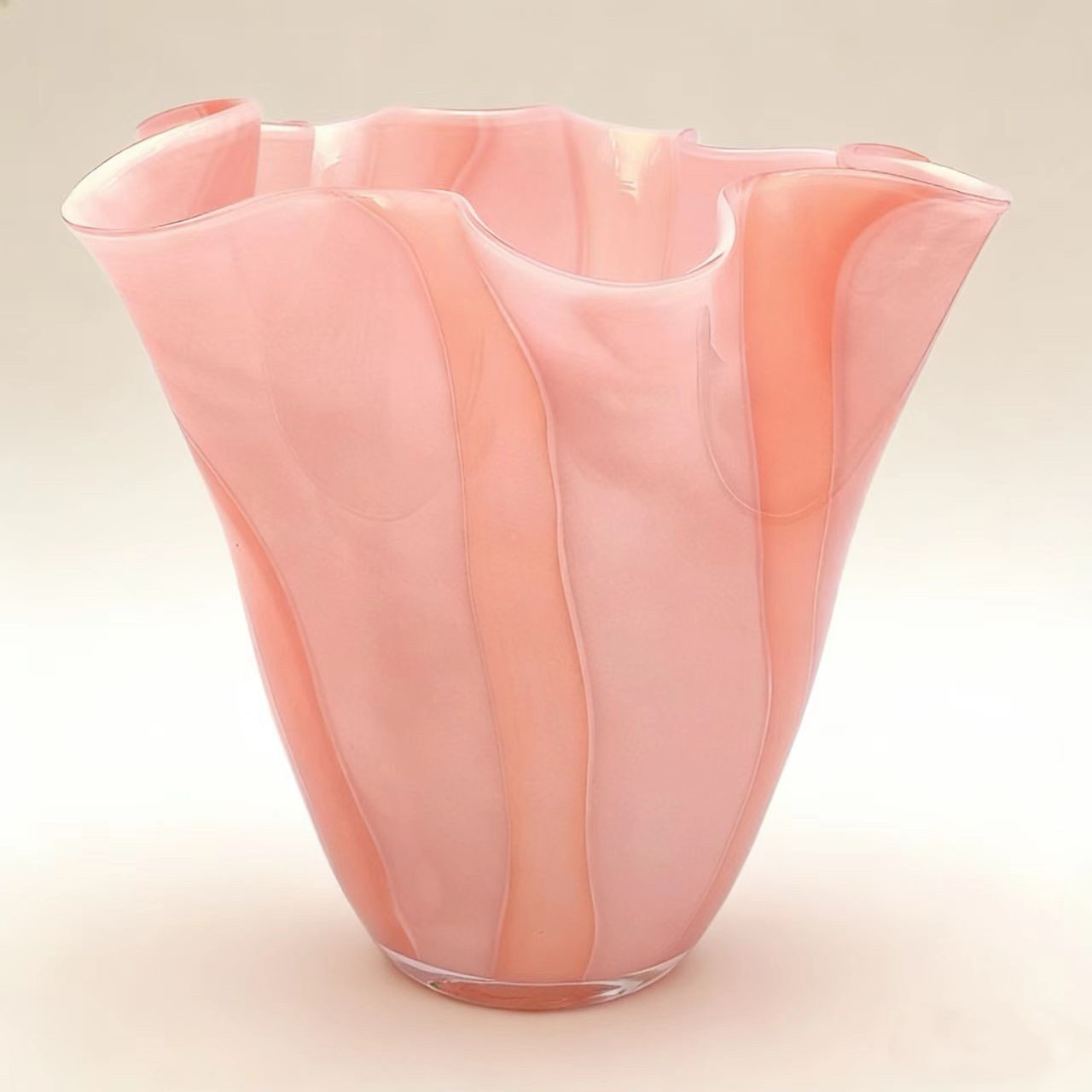 Porcelain powder glass vase